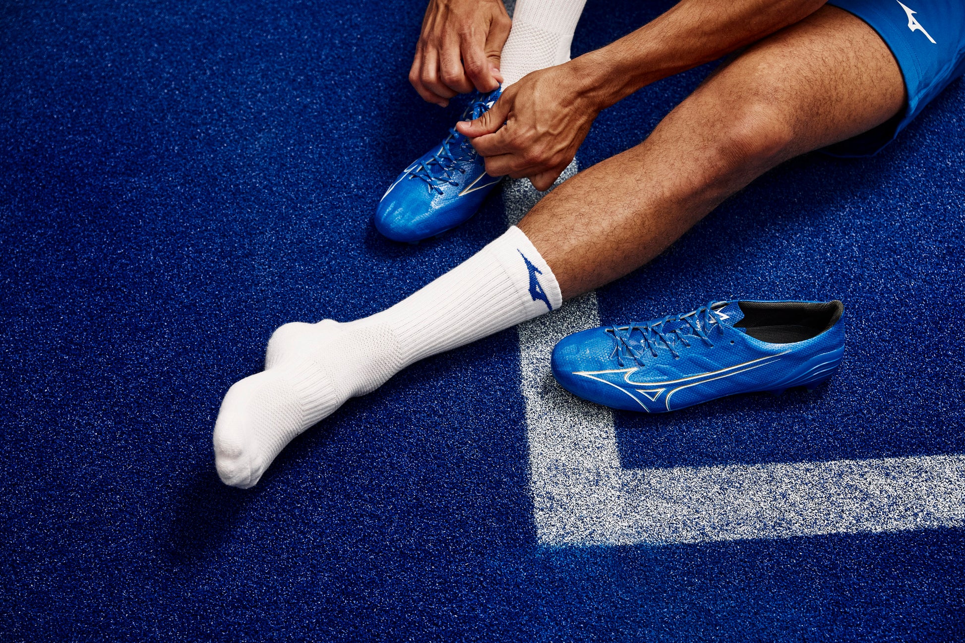 MIZUNO Football Shoes ALPHA JAPAN MIX (LASER BLUE/WHITE/GOLD) - Nemuree Shop - Online Sports Store