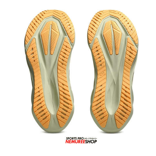 ASICS Running Shoes NOVABLAST 5 (WHITE/FAWN) - Nemuree Shop - Online Sports Store